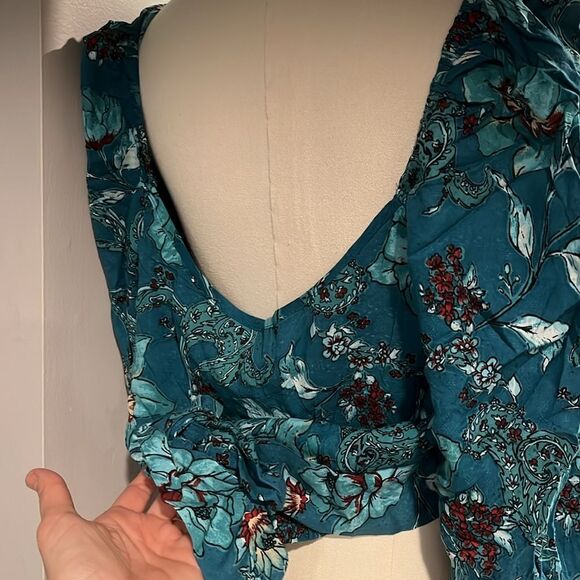 Band of the free NWT Celine Floral Blue Long top - large - Picture 4 of 5